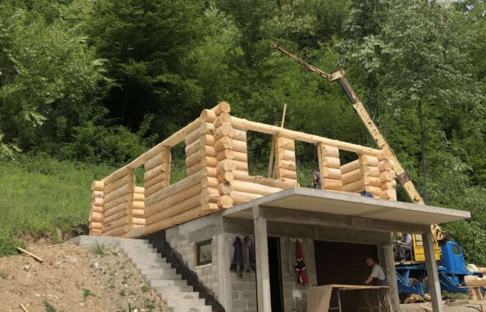 Drvena kuća od balvana - Ljubovija