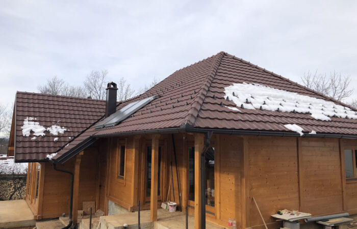 Brvnara - Drvena kuća od ravnih brvana – dasaka - Zabučje