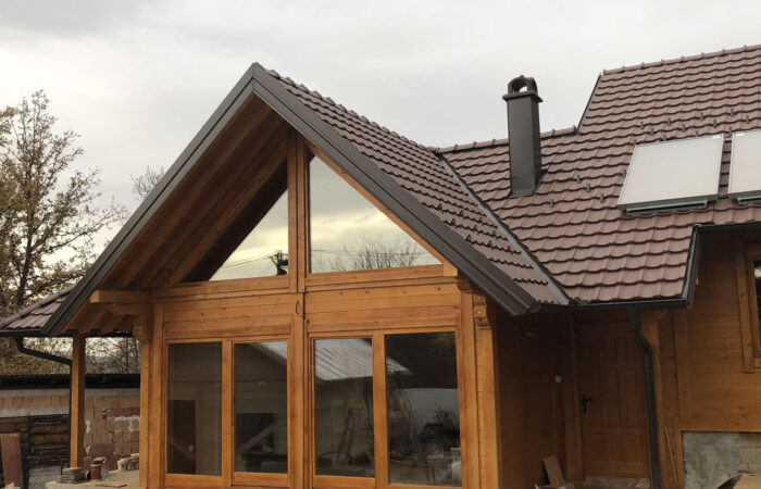 Brvnara - Drvena kuća od ravnih brvana – dasaka - Zabučje