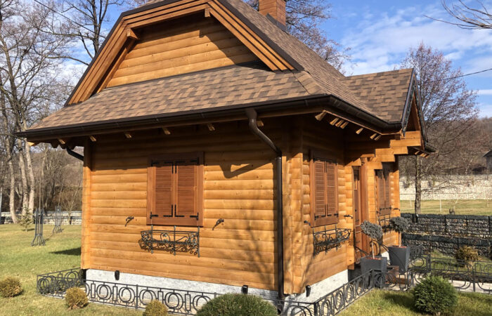 Brvnara - Drvena kuća od poluoblica - Kruševac 2