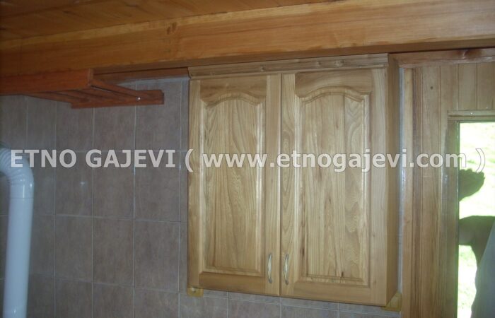 Brvnara - Drvena kuća od ravnih brvana – dasaka - Mokra Gora 2