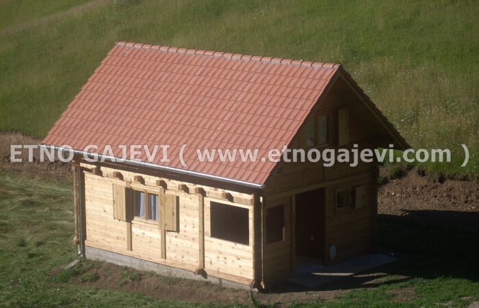 Brvnara - Drvena kuća od ravnih brvana – dasaka - Mokra Gora 2