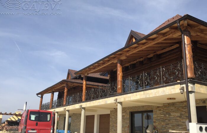 Drvena kuća od balvana - Zlatibor 2