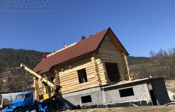 Drvena kuća od balvana - Kopaonik