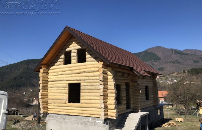 Drvena kuća od balvana - Kopaonik