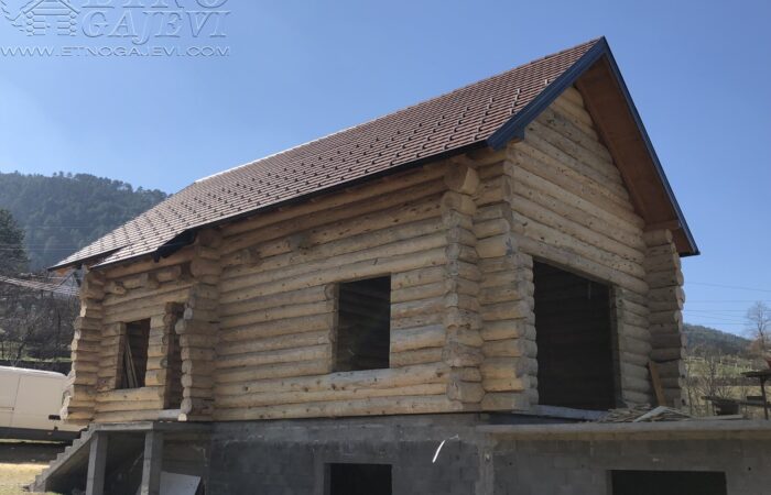 Drvena kuća od balvana - Kopaonik