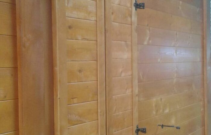 Brvnara - Drvena kuća od ravnih brvana – dasaka - Arilje