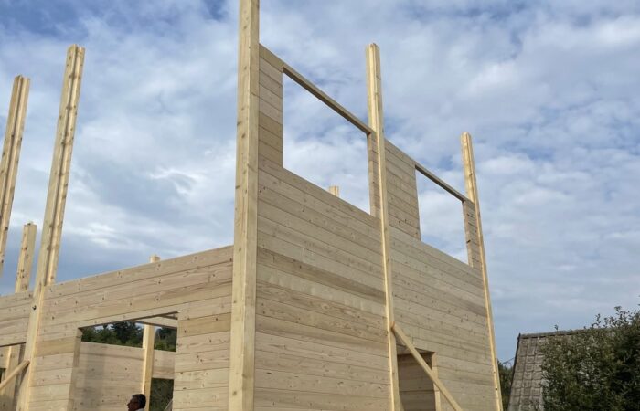 Drvena kuća ravna brvna - Grocka