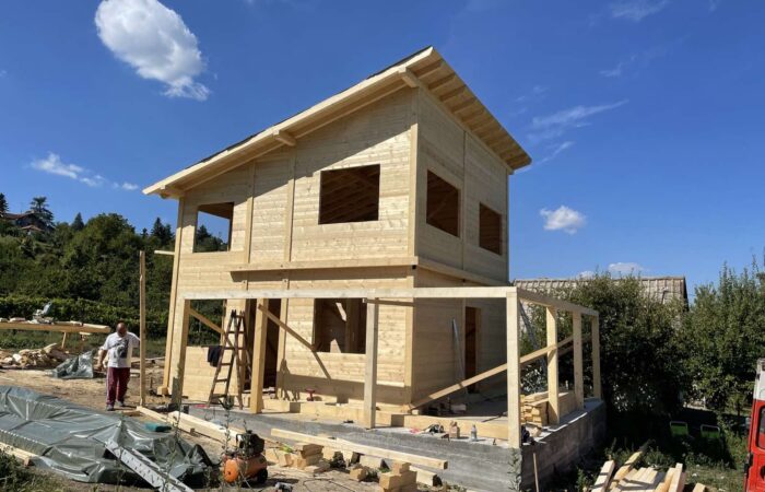 Drvena kuća ravna brvna - Grocka