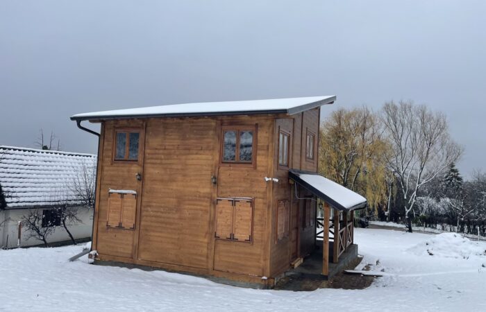 Drvena kuća ravna brvna - Grocka